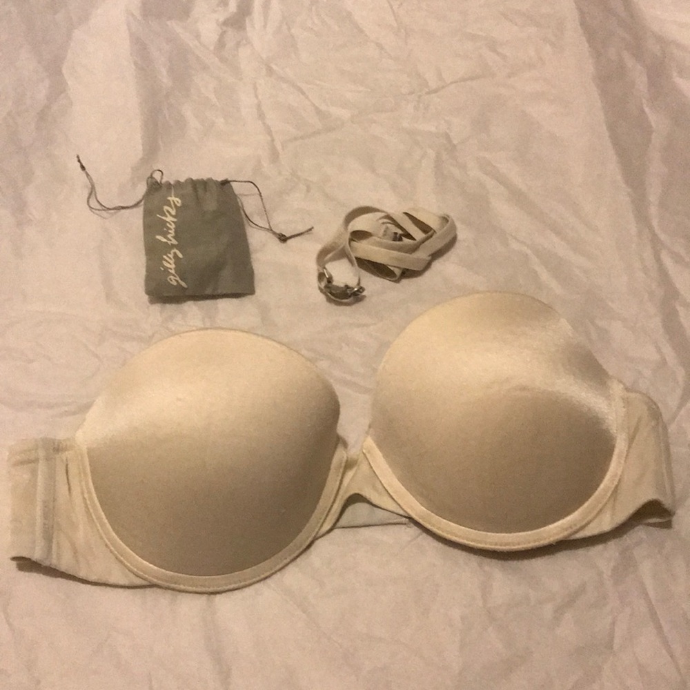 Gilly Hicks Strapless Convertible Bra